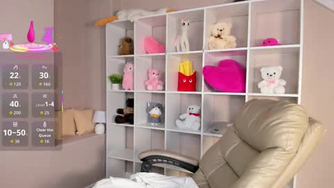 joann_shermann online show from 10.09.25