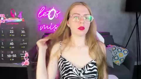 Snapshot of joann_shermann chatting on 06.19.26 joann_shermann online show from 06.19.26