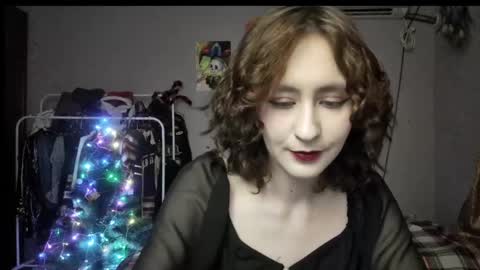 Joannatompson online show from 12.26.24