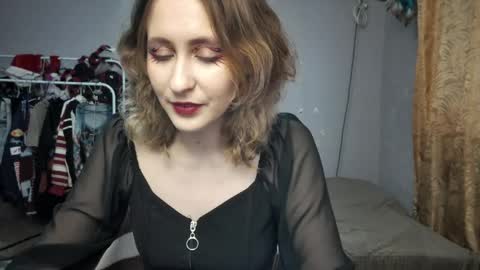 Joannatompson online show from 02.07.25