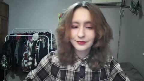 Joannatompson online show from 02.24.25