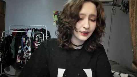 Joannatompson online show from 03.01.25