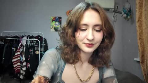 Joannatompson online show from 03.08.25