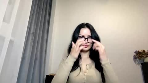 Joan online show from 03.12.26