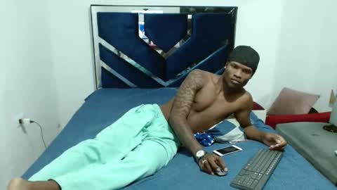 joao_leao online show from 10.16.25