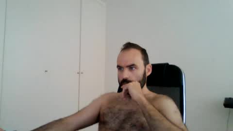 Snapshot of joaodias_18 chatting on 06.23.26 joaodias_18 online show from 06.23.26