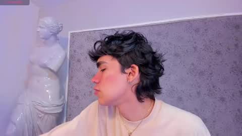 joecollins_ online show from 11.13.25