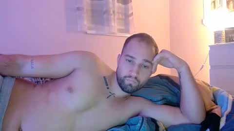 Snapshot of joel044 chatting on 11.17.25 joel044 online show from 11.17.25