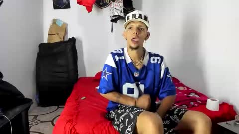 Snapshot of johan_and_antonella chatting on 03.15.26 johan_and_antonella online show from 03.15.26