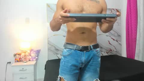 Snapshot of johan_miller1 chatting on 10.30.25 johan online show from 10.30.25