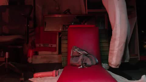 Snapshot of johanna_obey_you chatting on 10.08.25 Johanna Sweet online show from 10.08.25