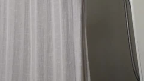 Snapshot of johenxxx chatting on 11.08.25 johenxxx online show from 11.08.25