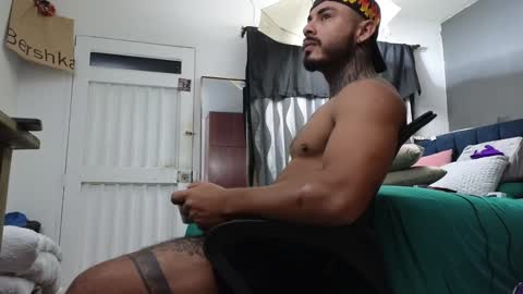 Snapshot of john_and_louis chatting on 01.17.25 John online show from 01.17.25