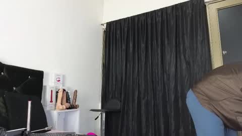 Snapshot of john_and_louis chatting on 02.15.25 John online show from 02.15.25