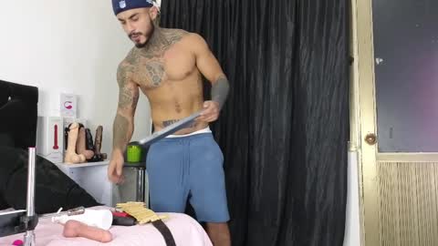 Snapshot of john_and_louis chatting on 02.15.25 John online show from 02.15.25