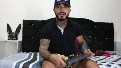 Snapshot of john_and_louis chatting on 02.19.25 John online show from 02.19.25