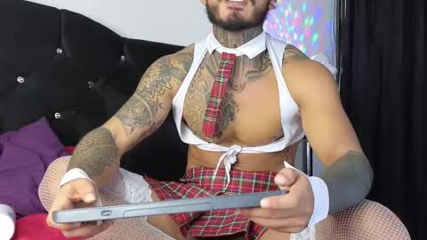 Snapshot of john_and_louis chatting on 02.28.25 John online show from 02.28.25