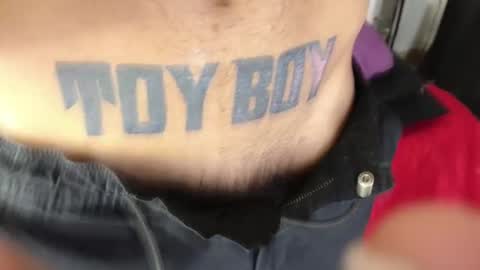 Snapshot of john_and_louis chatting on 03.05.25 John online show from 03.05.25