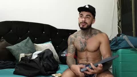 Snapshot of john_and_louis chatting on 09.17.25 John online show from 09.17.25