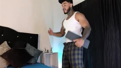 Snapshot of john_and_louis chatting on 10.11.25 John online show from 10.11.25