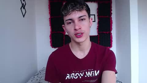 John Vichenso online show from 02.05.26