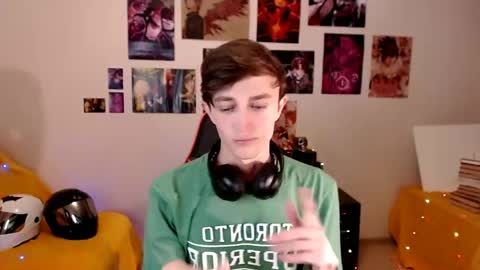 Snapshot of john_winx chatting on 05.20.26 john_winx online show from 05.20.26