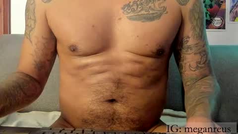 John carrie    Independent  Help me reach my goal 100 likes and 10000 followers  online show from 02.14.25