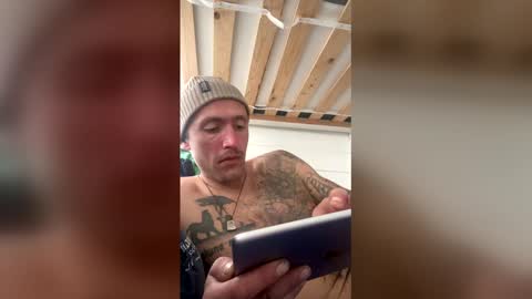 Snapshot of johngiaver3 chatting on 04.09.26 johngiaver3 online show from 04.09.26
