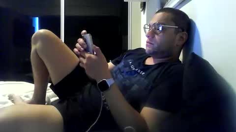 Snapshot of johnmayfair chatting on 06.10.26 John online show from 06.10.26