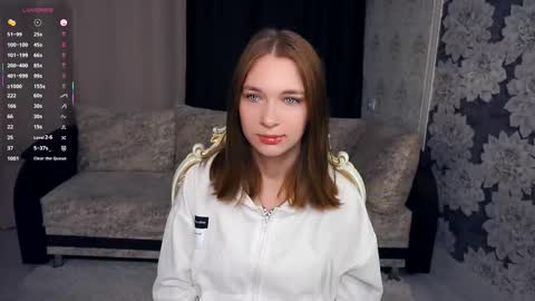 Snapshot of johnnietantum chatting on 10.19.25 Rocio online show from 10.19.25