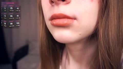 Snapshot of johnnietantum chatting on 10.28.25 Rocio online show from 10.28.25