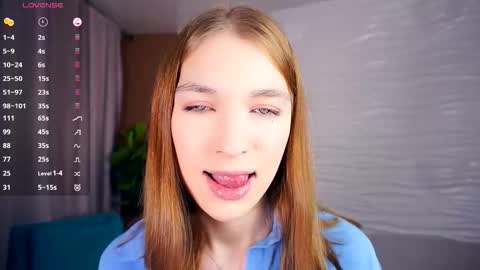 Snapshot of johnnietantum chatting on 11.21.25 Rocio online show from 11.21.25