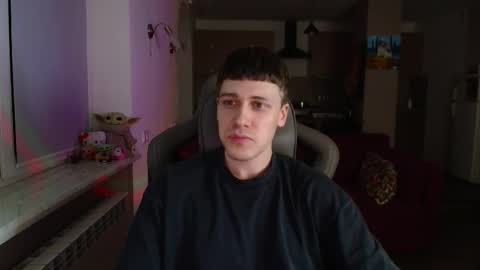 Snapshot of johnny_boom chatting on 03.07.25 johnny boom online show from 03.07.25