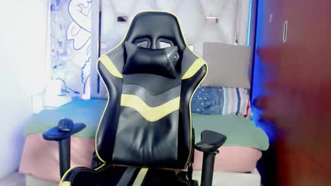 johnny_cagee online show from 12.15.25