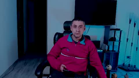Snapshot of johnny_seens1 chatting on 07.22.26 Johnny online show from 07.22.26