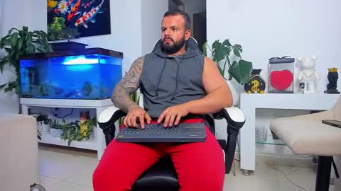 Snapshot of johnnygrayson_ chatting on 10.23.25 JOHNNY online show from 10.23.25