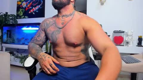 Snapshot of johnnygrayson_ chatting on 10.24.25 JOHNNY online show from 10.24.25