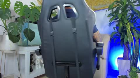 JOHNNY online show from 04.08.26