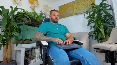 JOHNNY online show from 04.17.26