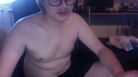 Snapshot of johnnygte chatting on 07.15.26 johnnygte online show from 07.15.26