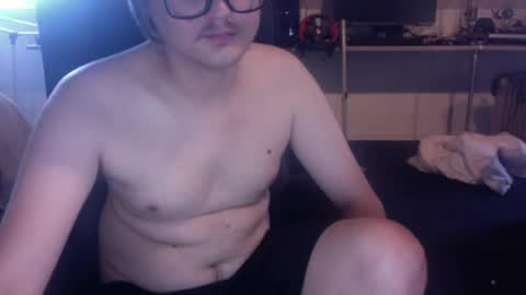 Snapshot of johnnygte chatting on 07.17.26 johnnygte online show from 07.17.26