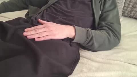 Snapshot of johnnyq390620 chatting on 10.22.25 johnny online show from 10.22.25