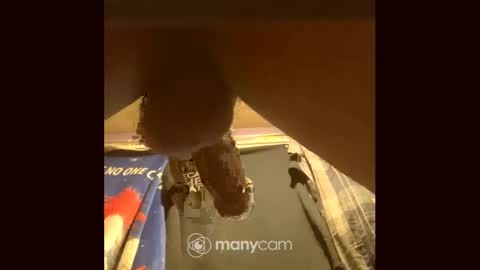 Snapshot of johnnyshung1 chatting on 12.01.24 johnnyshung1 online show from 12.01.24