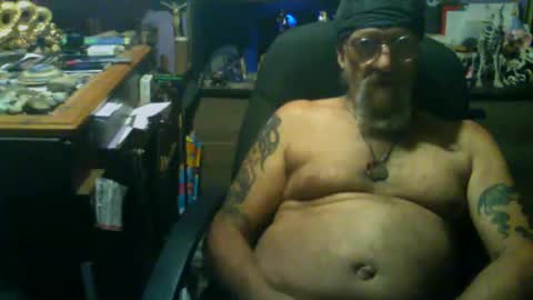 Snapshot of johnnyshung1 chatting on 09.11.25 johnnyshung1 online show from 09.11.25