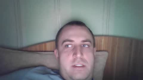 Snapshot of johnoreon chatting on 09.30.25 johnoreon online show from 09.30.25