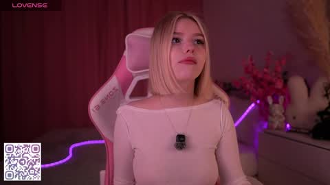 Paula online show from 04.17.26