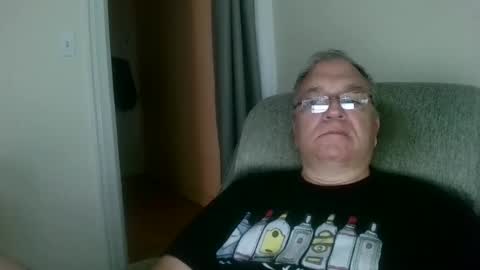 Snapshot of joker5339 chatting on 10.04.25 joker5339 online show from 10.04.25