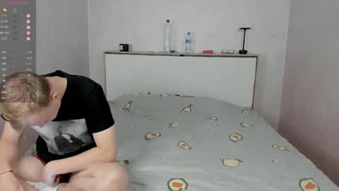 Hello we John and Harli  online show from 10.04.25