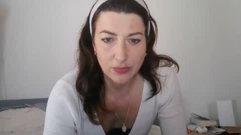 jolie_cam online show from 04.10.26