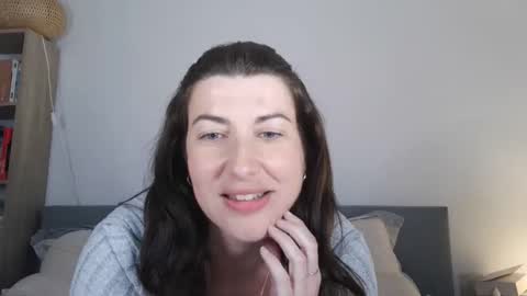 jolie_cam online show from 04.12.26